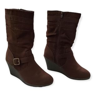 Solanz Ridley Mid Calf Faux Suede Wedge Boots sz 7.5